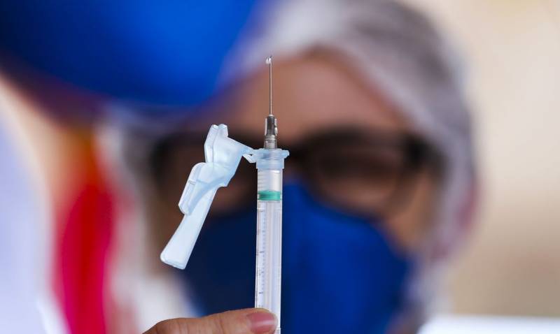 Ministério da Saúde deve permitir quarta dose de vacina contra Covid para quem tem mais de 40 anos
