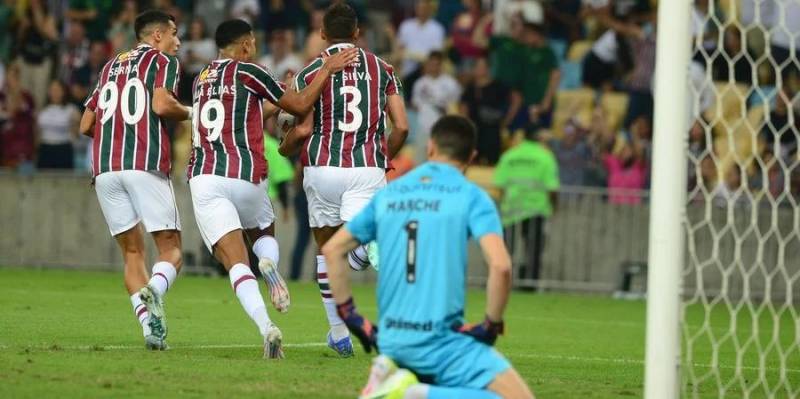 Grêmio perde nos pênaltis para o Fluminense e está fora da Libertadores