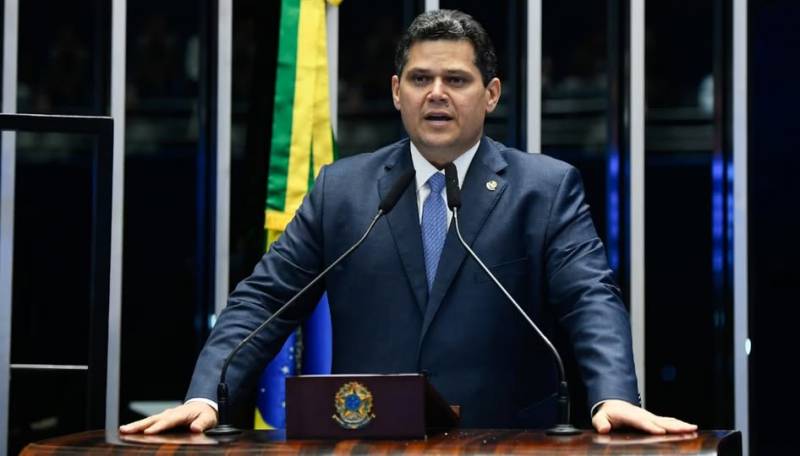 Quem é Davi Alcolumbre, novo presidente do Senado