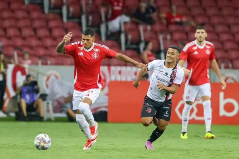 No Beira-Rio, Inter vence o Brasil de Pelotas por 3 a 0 pelo Campeonato Gaúcho