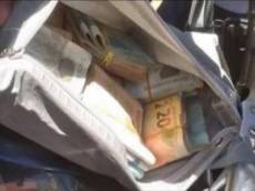 Motociclista encontra malote com R$ 37 mil em rodovia e devolve ao dono