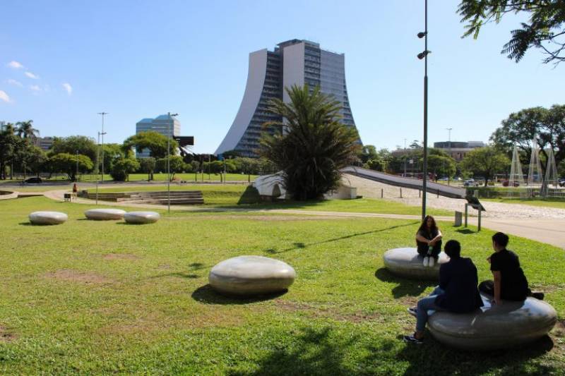 Terça-feira tem predomínio de sol, mas chuva retorna em partes do RS