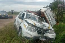 Motorista de Panambi foge de abordagem e colide veículo contra viatura da BM em Tupanciretã