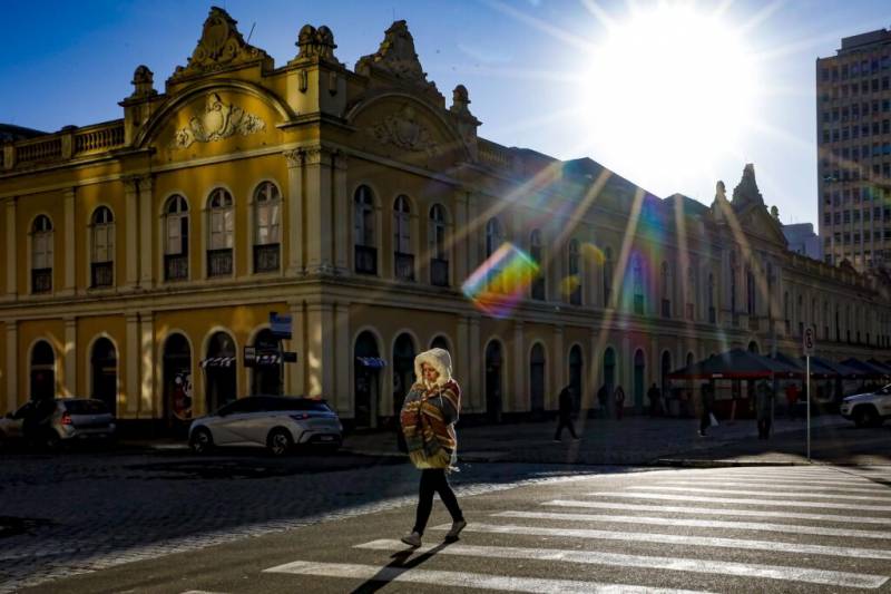 Sexta-feira no RS terá amanhecer frio e tarde com temperaturas em elevação